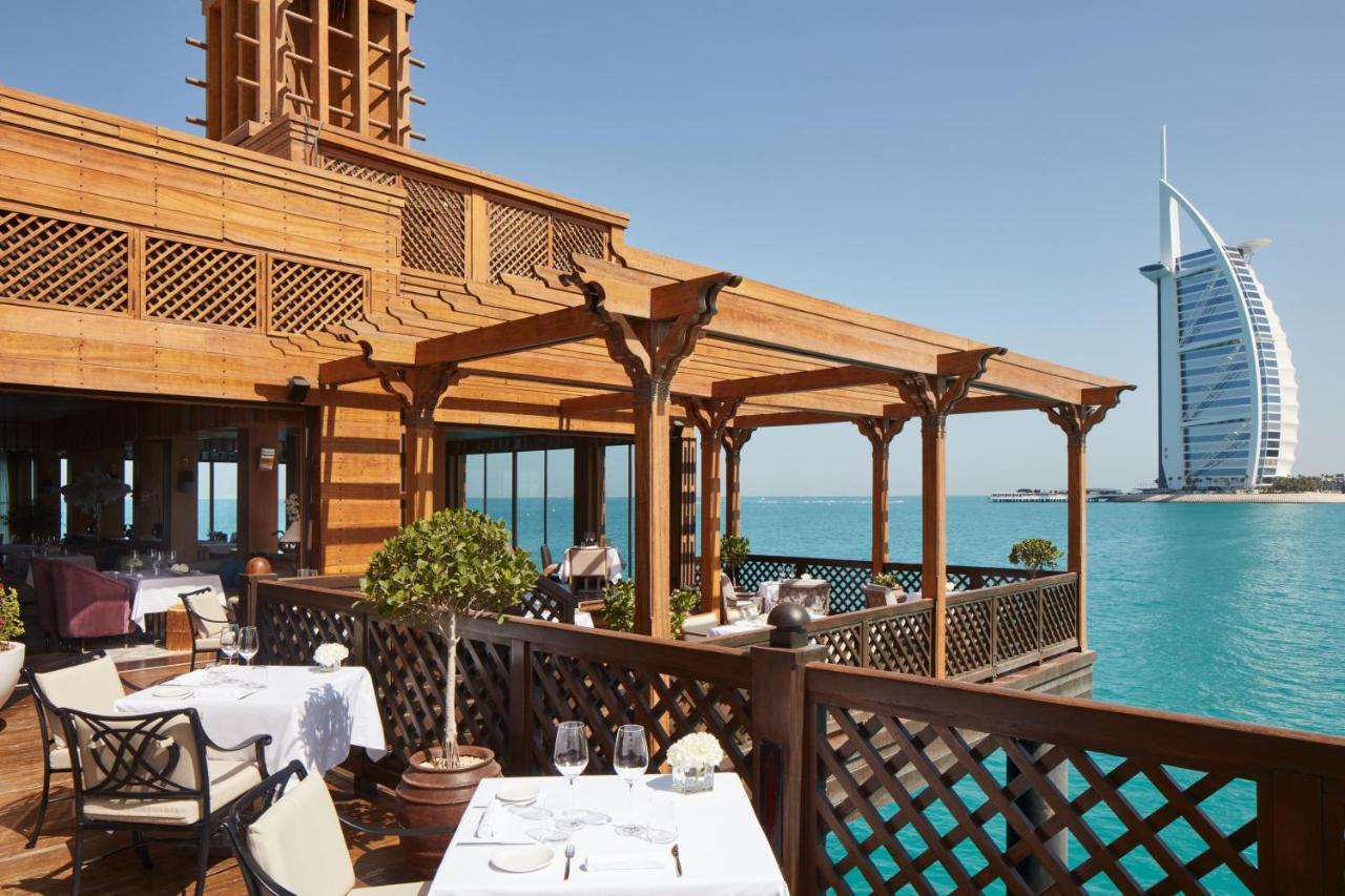 Jumeirah Al Qasr Dubai Esterno foto The Pierchic restaurant