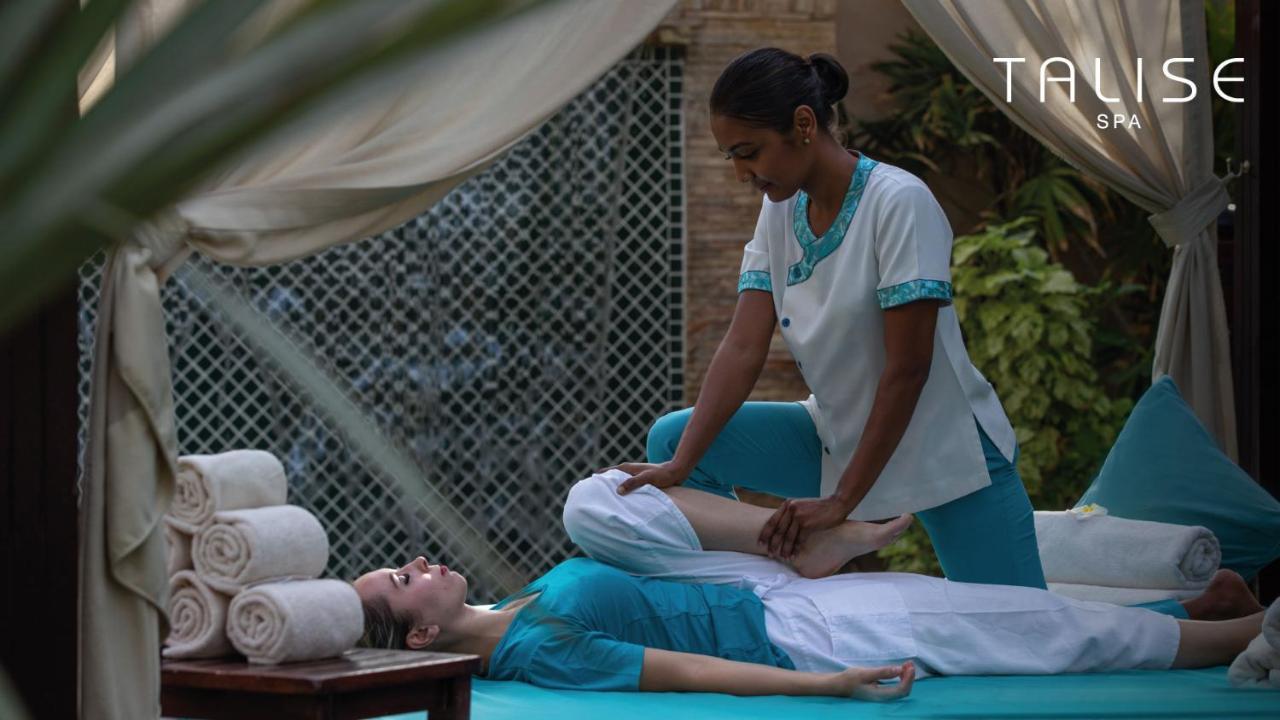 Jumeirah Al Qasr Dubai Esterno foto Thai Massage