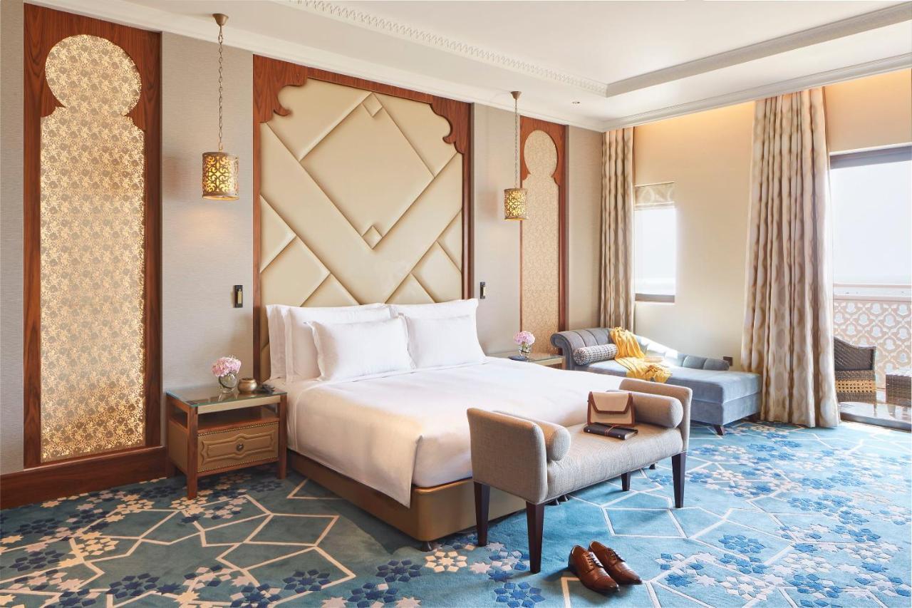 Jumeirah Al Qasr Dubai Esterno foto Deluxe Room