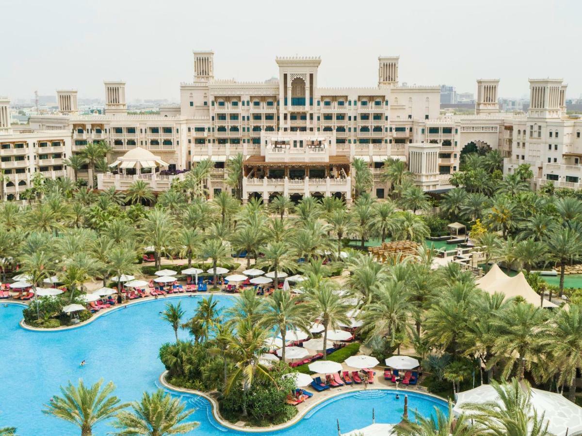 Jumeirah Al Qasr Dubai Esterno foto The Palm Jumeirah