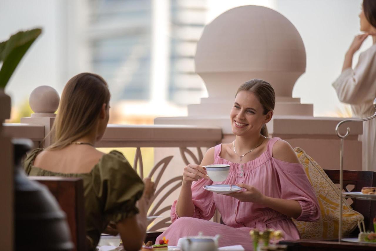Jumeirah Al Qasr Dubai Esterno foto Princess Madeleine in 2019